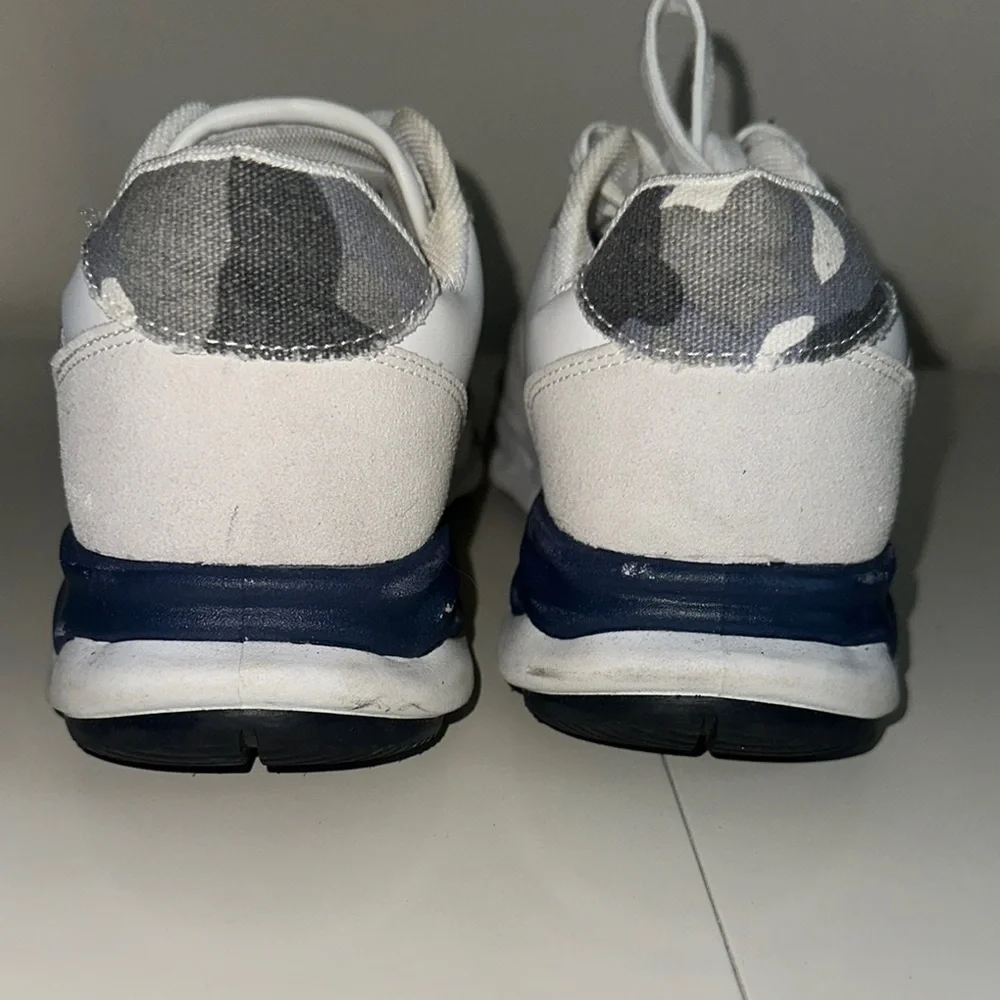Vintage Havana White Navy and Silver Sneakers - Picture 5 of 6